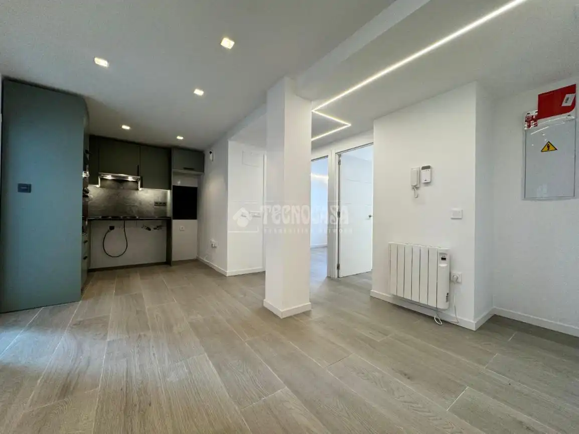 Flat for sale in Alcobendas  with Air Conditioner and Heating