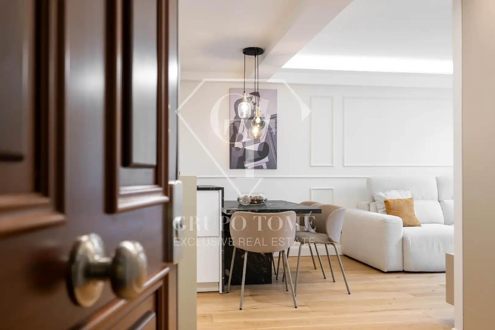 Comedor de Piso en venta en Donostia - San Sebastián  con Calefacción y Balcón