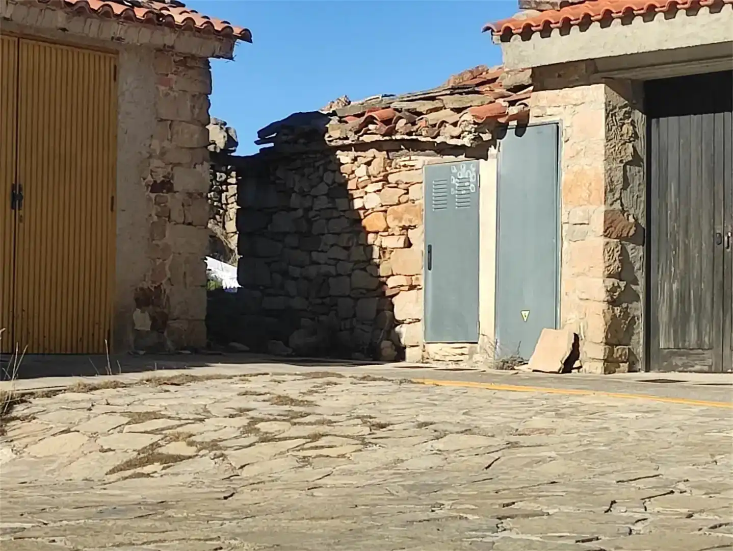 Vista exterior de Terreno en venta en Puertomingalvo