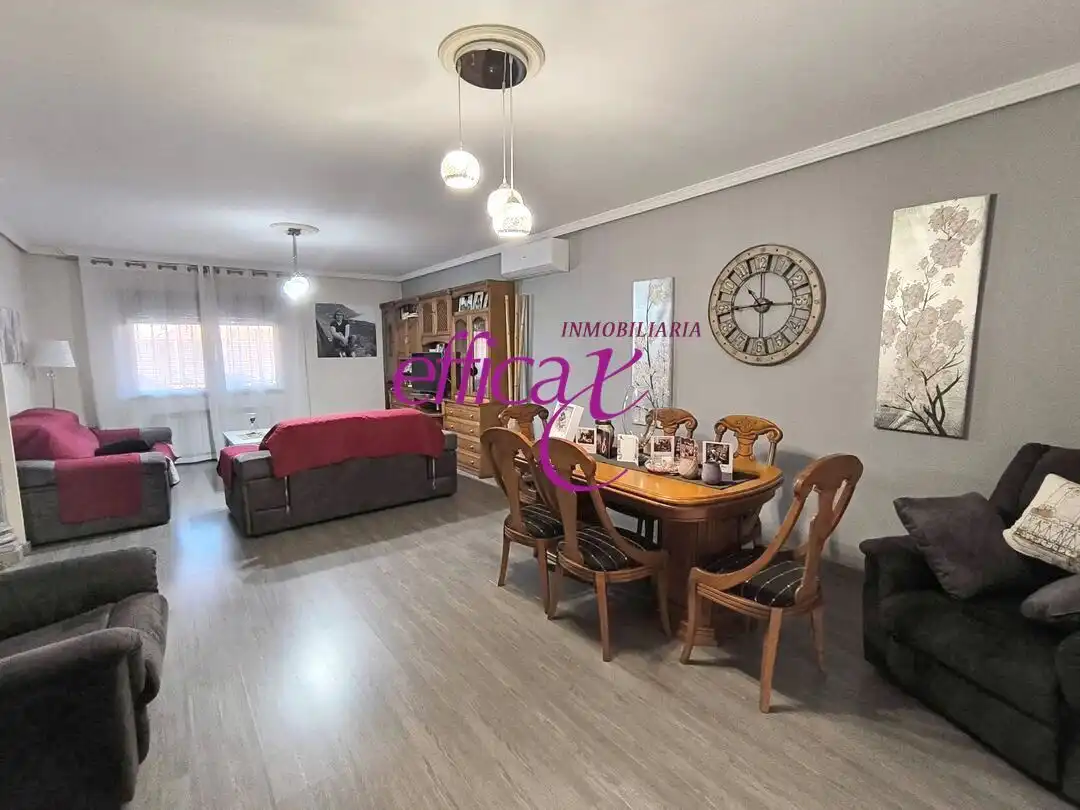 Dining room of Houses for sale in Gerindote  with Air Conditioner, Heating and Storage room