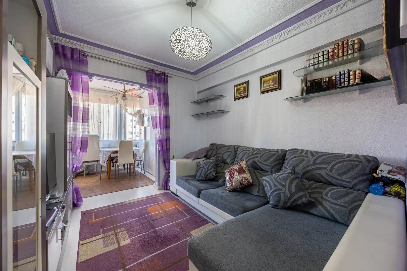 Living room of Apartments for sale in Benidorm  with Swimming Pool, Furnished and Community pool