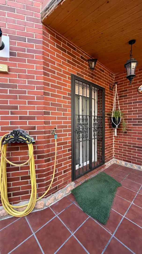 Terraza de Casa o chalet en venta en Campo Real con Aire acondicionado, Calefacción y Jardín privado