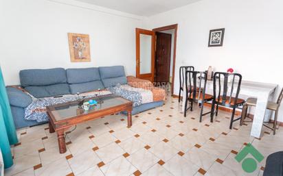 Living room of Flat for sale in Algeciras  with Furnished and Balcony