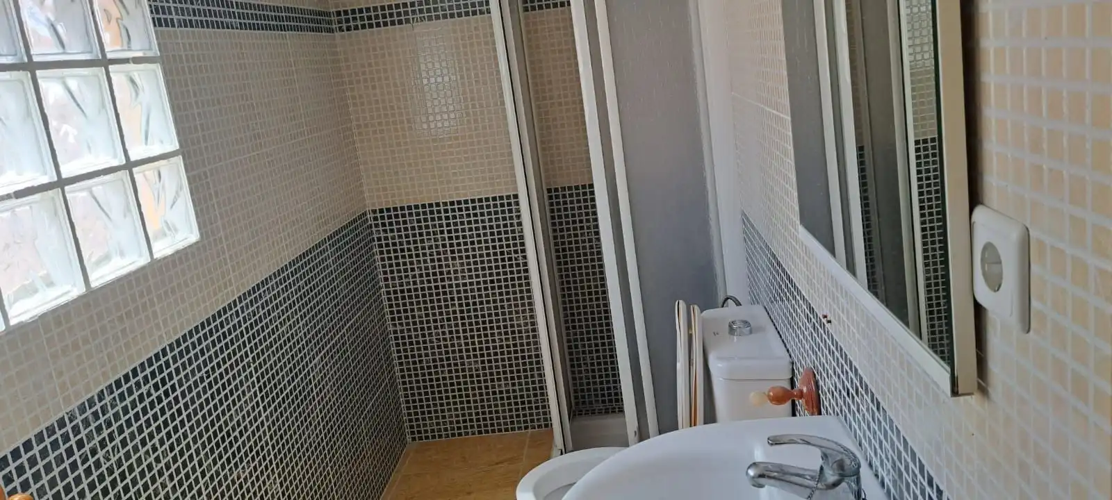 Bany de Casa adosada de lloguer en Orihuela Costa