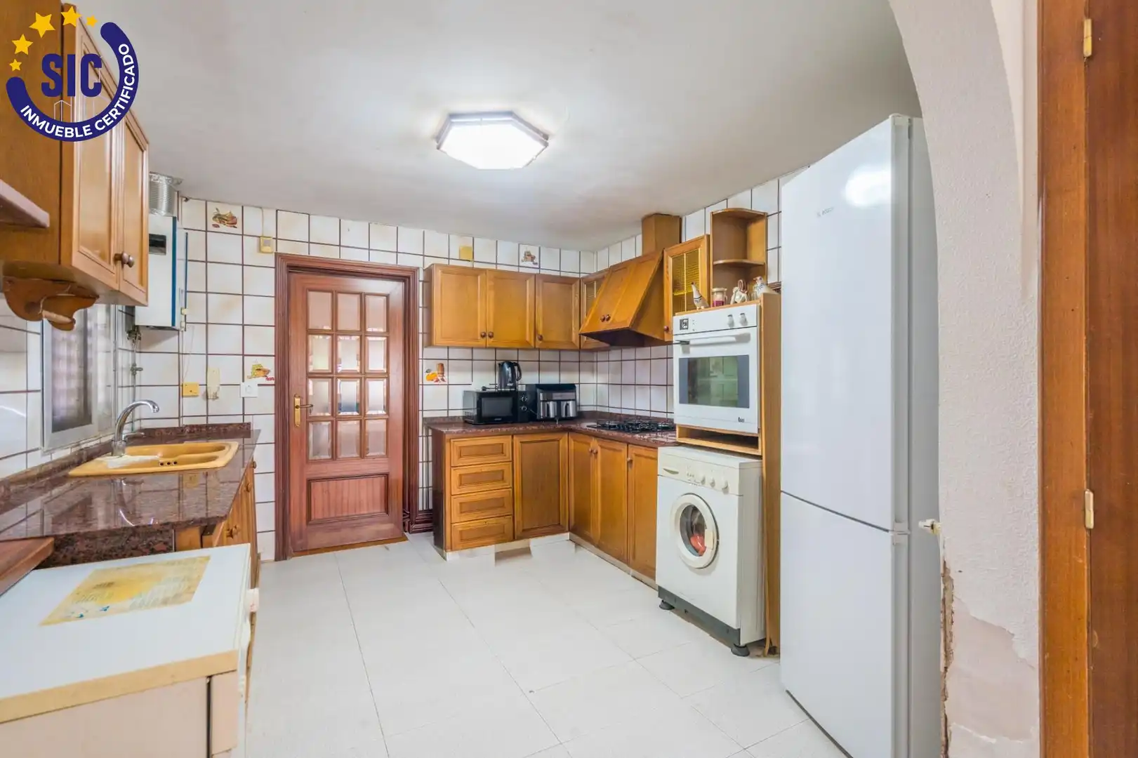 Cocina de Casa o chalet en venta en Serra con Aire acondicionado, Calefacción y Jardín privado