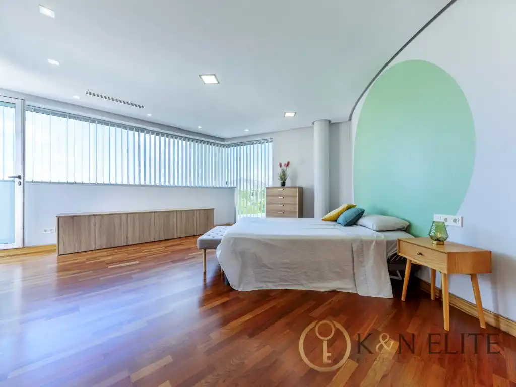 Bedroom of Houses for sale in Petrer  with Air Conditioner, Private garden and Swimming Pool