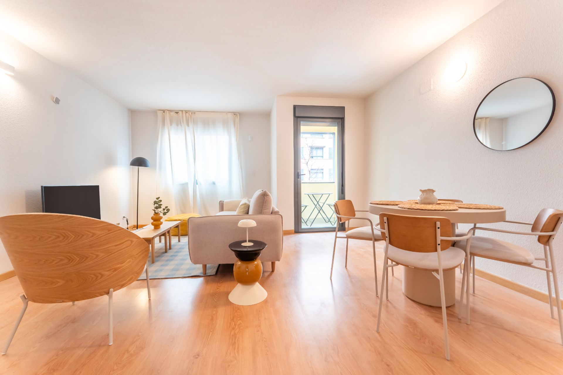 Bedroom of Flat for sale in  Madrid Capital  with Air Conditioner, Terrace and Storage room