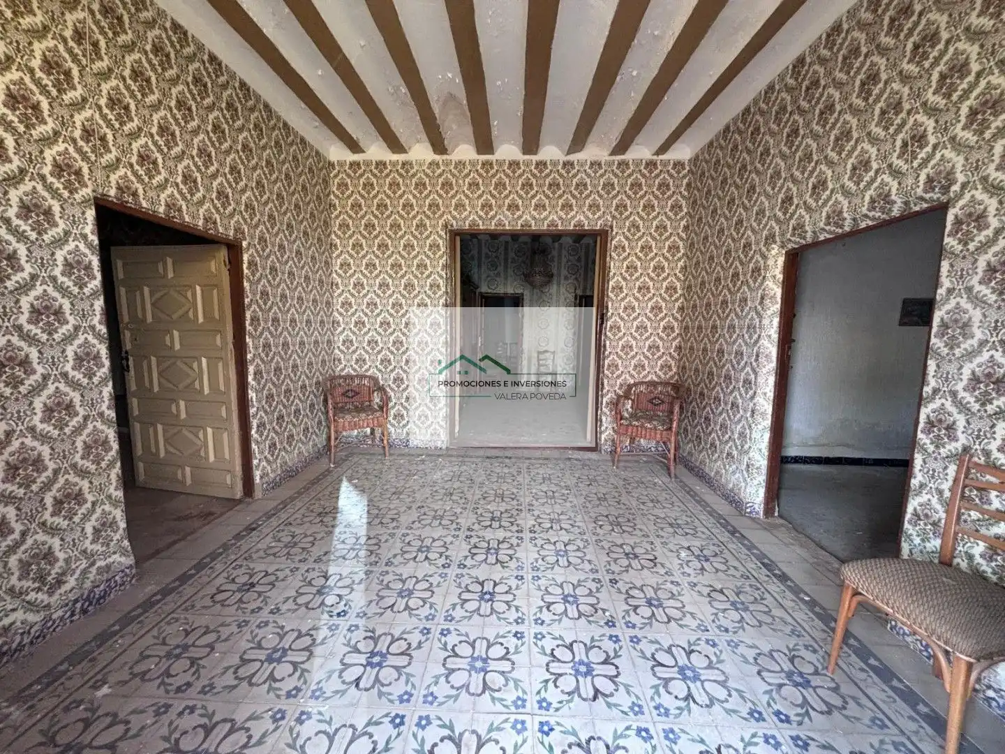 Houses for sale in El Peral  