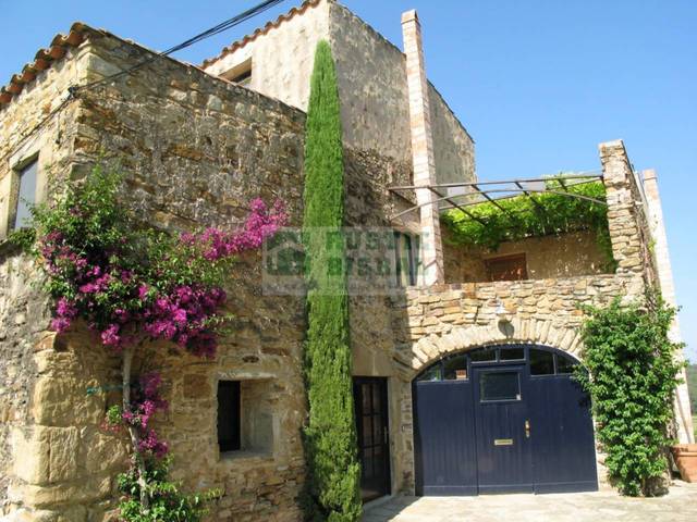 Finca rústica en Alquiler en Madremanya