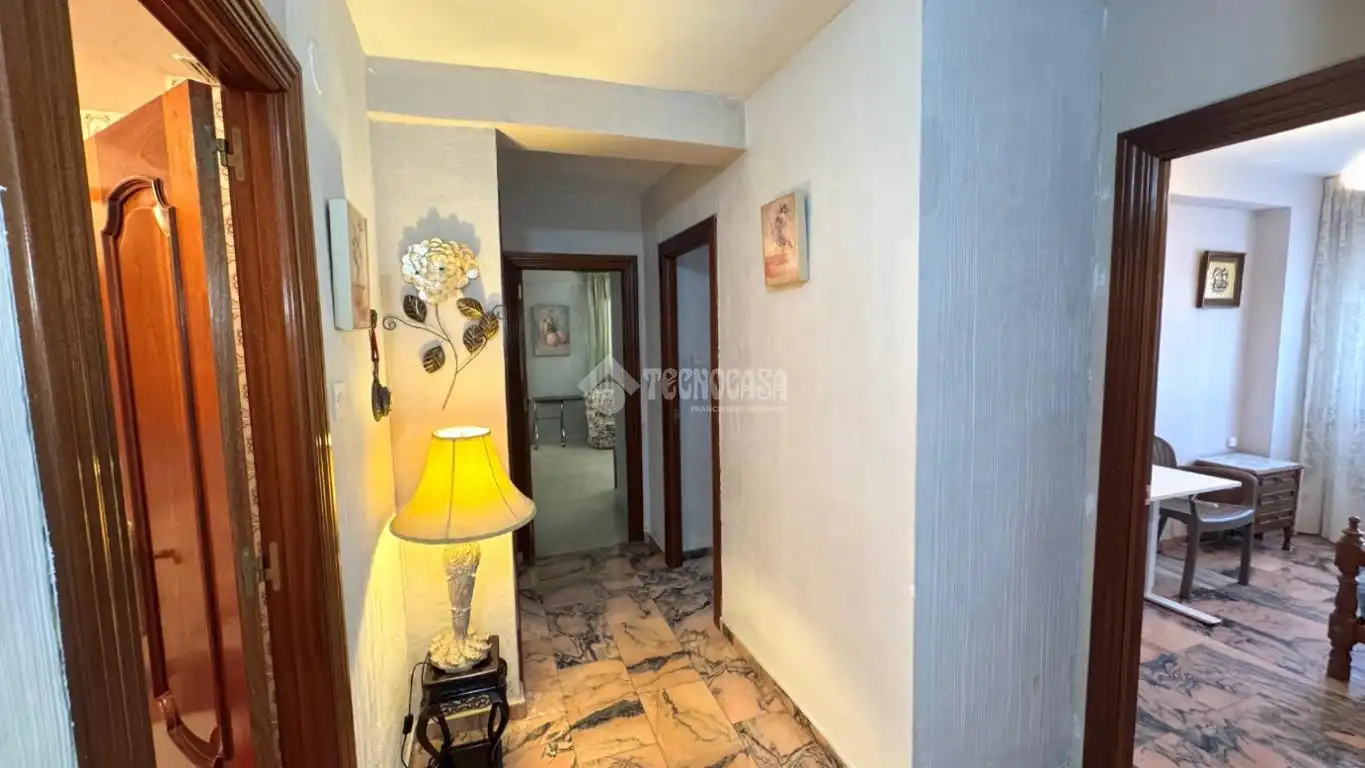Flat for rent in Granada