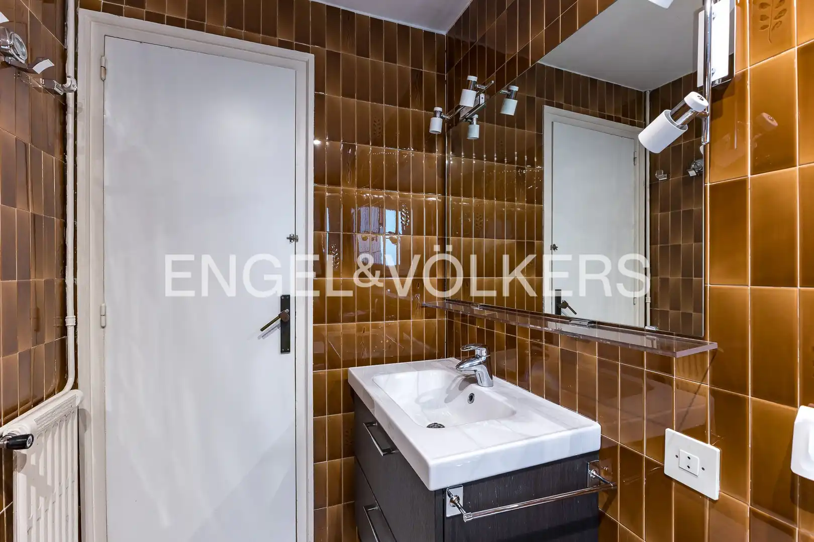 Bathroom of Flat for sale in Barcelona  with Heating and Parquet flooring