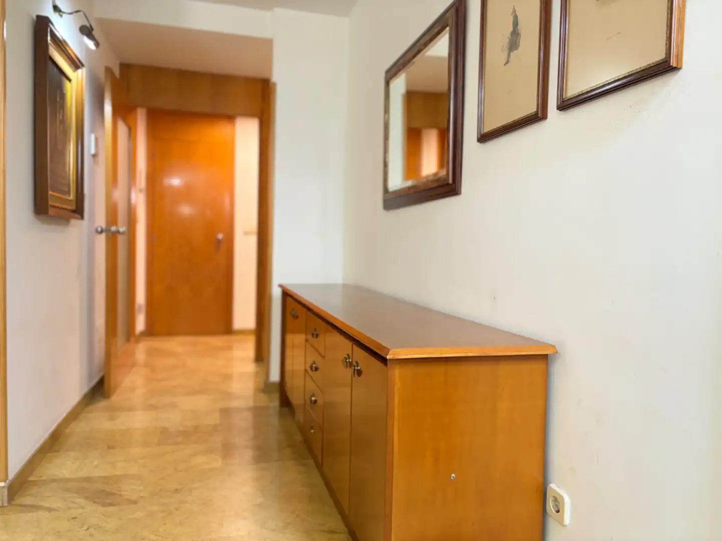 Maisonette zum Verkauf in Murcia mit Klimaanlage, Terrasse und Abstellraum