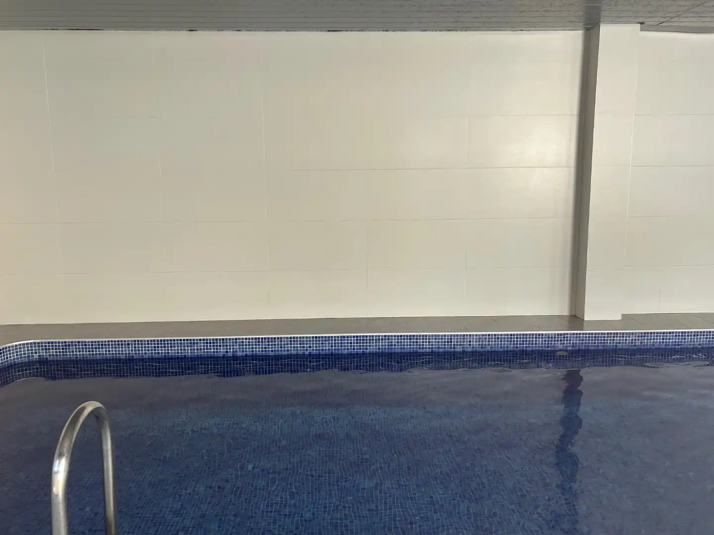 Piscina de Ático en venta en El Campello con Terraza, Trastero y Piscina
