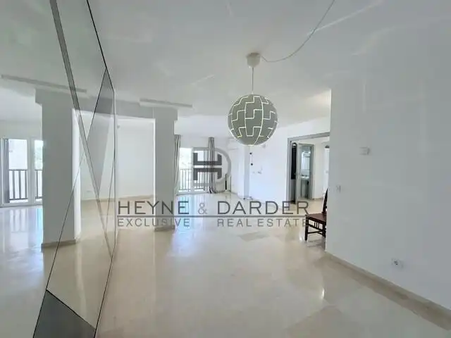 Vista exterior de Apartament de lloguer en Calvià amb Aire condicionat, Jardí privat i Terrassa