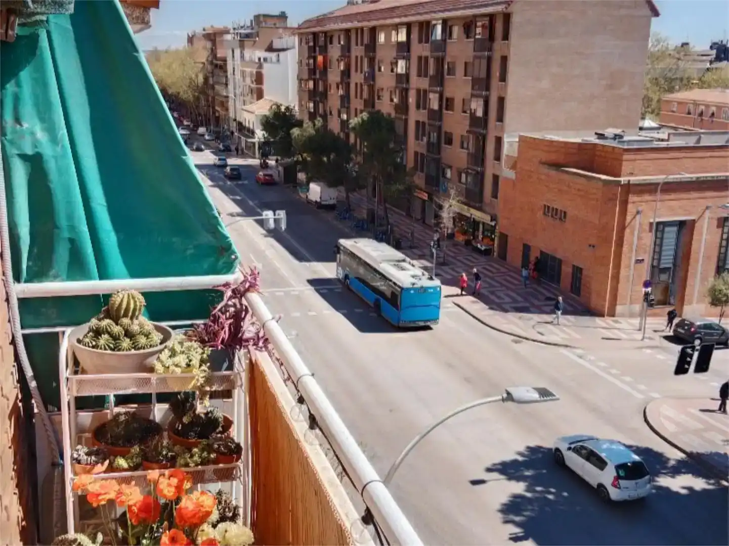 Vista exterior de Piso en venta en  Madrid Capital con Aire acondicionado y Balcón