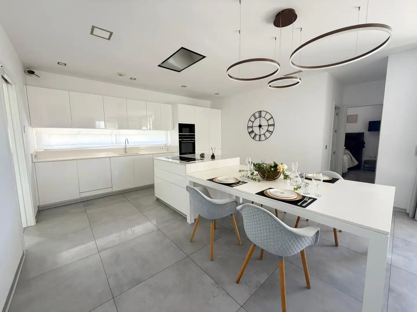 Cocina de Casa o chalet de alquiler en Finestrat con Aire acondicionado, Calefacción y Jardín privado