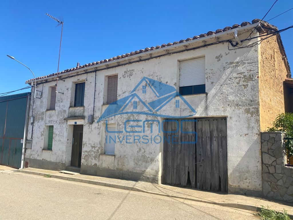 Vista exterior de Casa o xalet en venda en Cubillas de Rueda