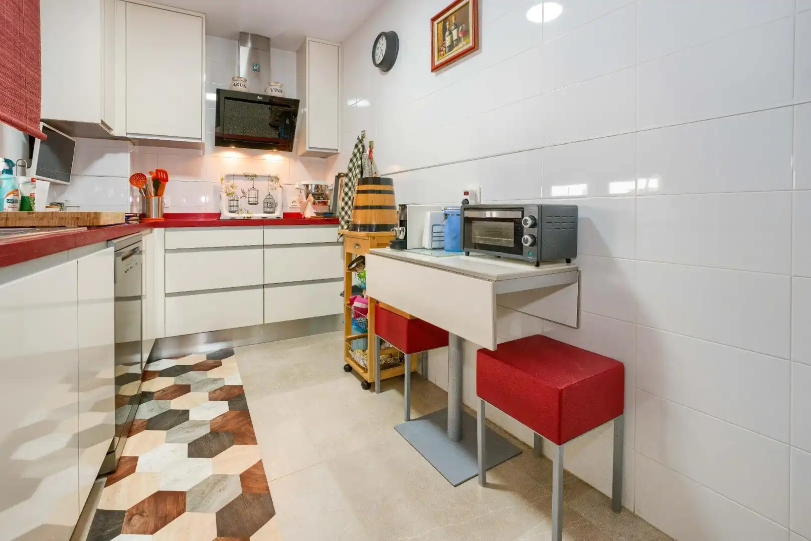 Küche von Dachboden zum Verkauf in Sevilla mit Klimaanlage, Heizung und Terrasse