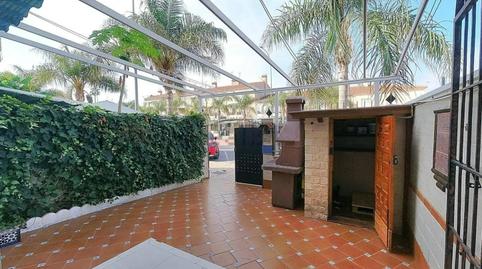 Foto 2 de Casa adosada en venta en Centro, Santa Pola