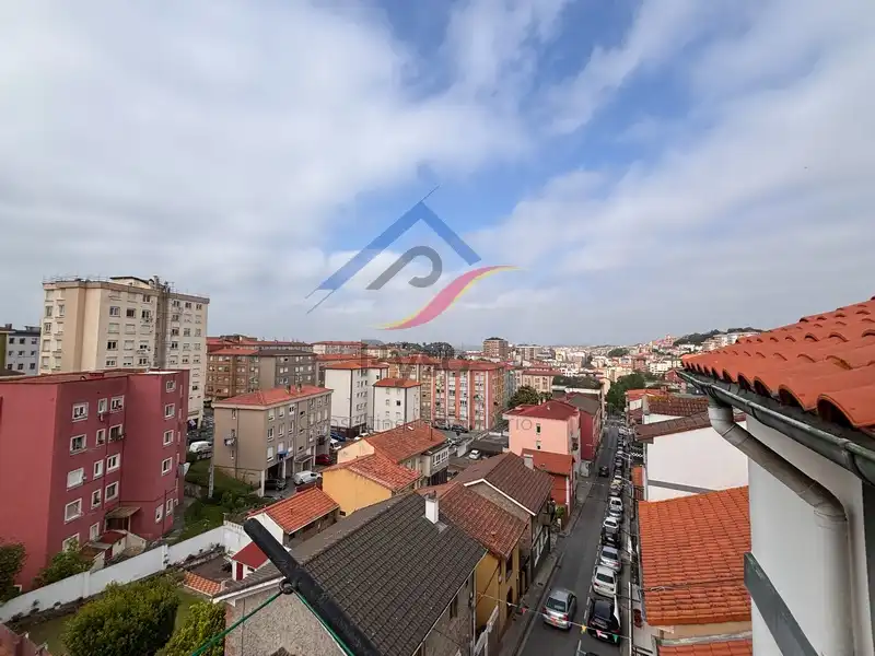 Vista exterior de Ático de alquiler en Santander con Calefacción, Amueblado y Horno