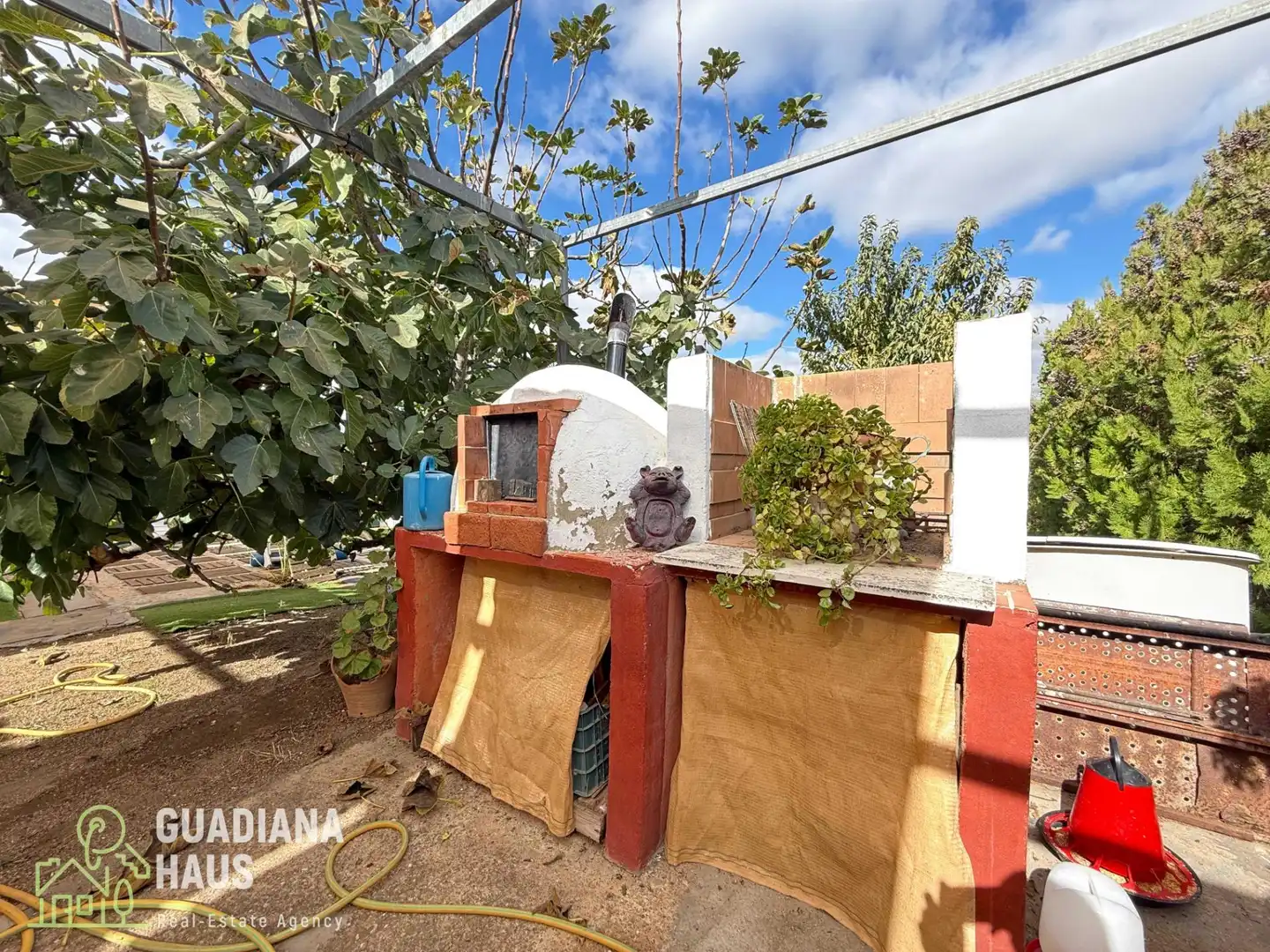 Vista exterior de Finca rústica en venta en Lepe con Trastero y Piscina