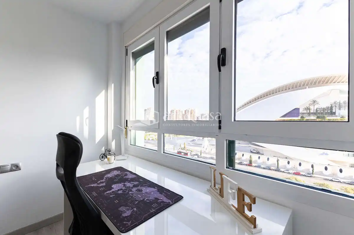 Schlafzimmer von Wohnung zum Verkauf in Valencia mit Klimaanlage, Abstellraum und Ofen