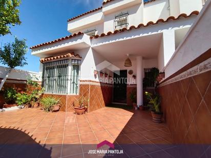 Exterior view of Single-family semi-detached for sale in Jerez de la Frontera  with Air Conditioner, Heating and Balcony
