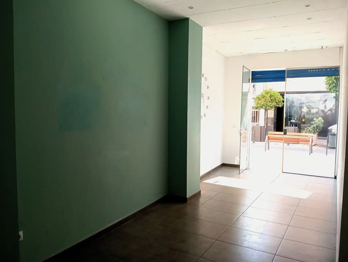 Local comercial de lloguer a Pueblo, imagen 2