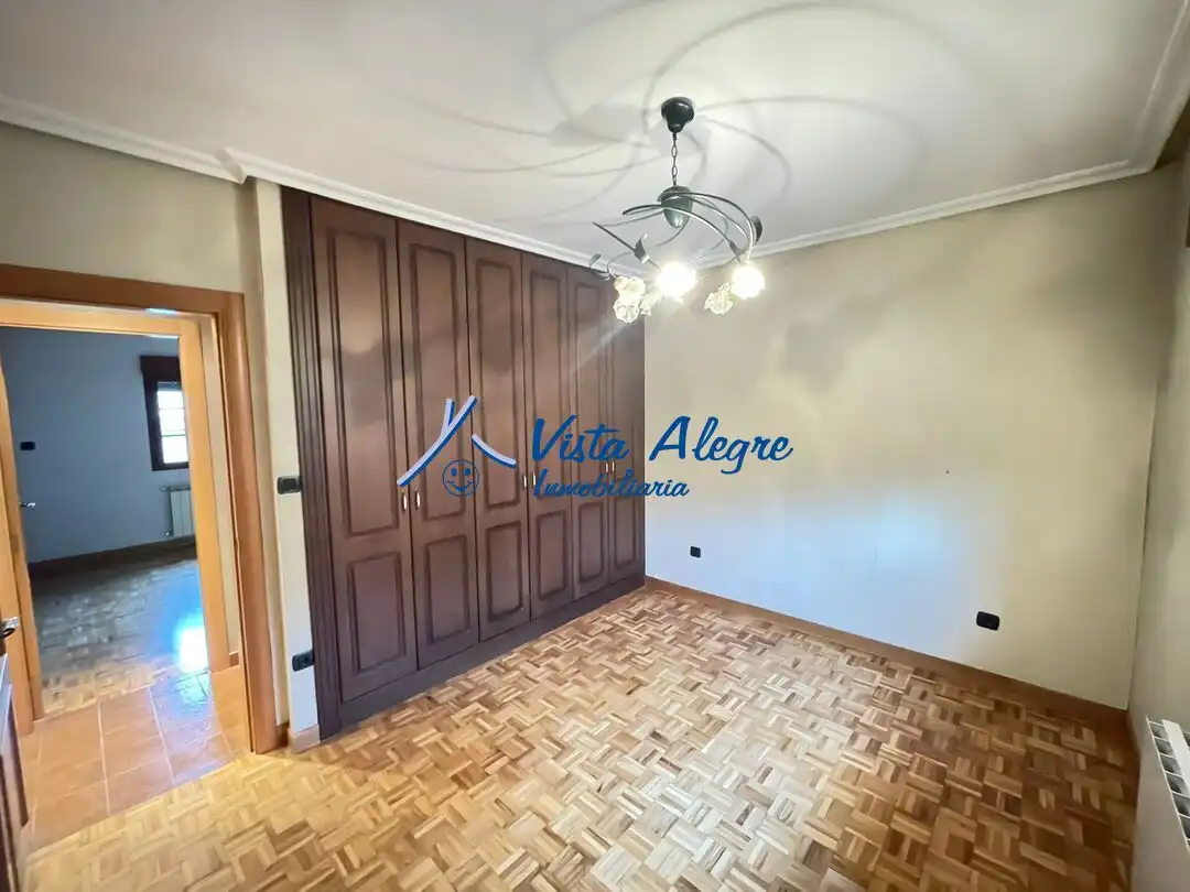 Habitación de Casa o chalet en venta en San Vicente de la Sonsierra con Calefacción, Jardín privado y Terraza