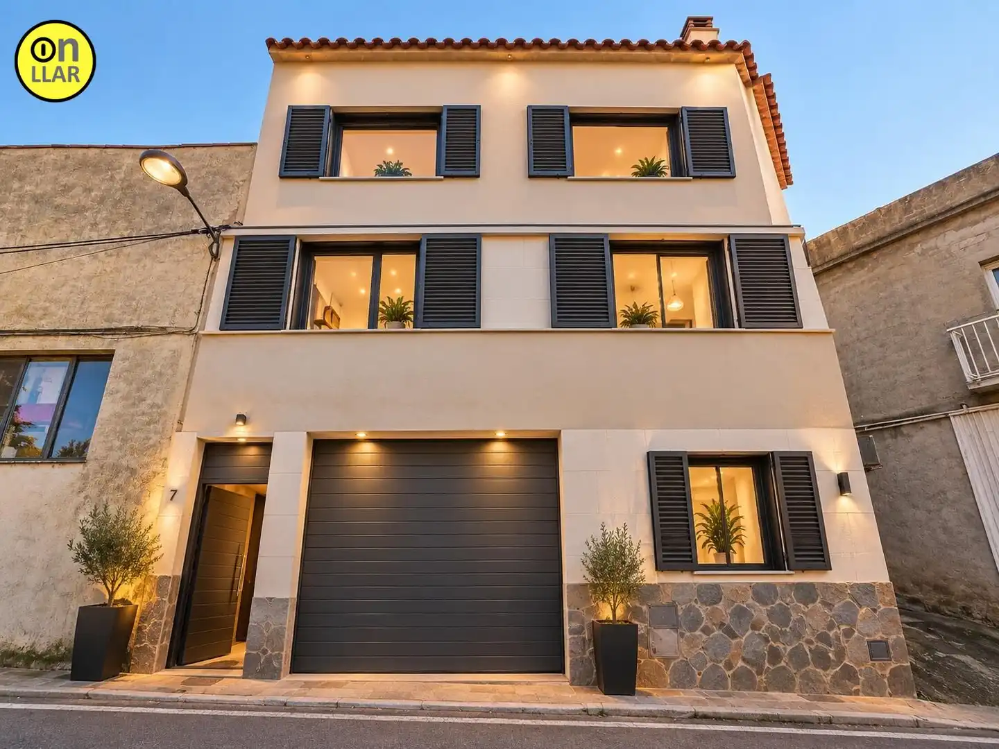 Vista exterior de Casa o chalet en venta en Vila-sacra con Terraza