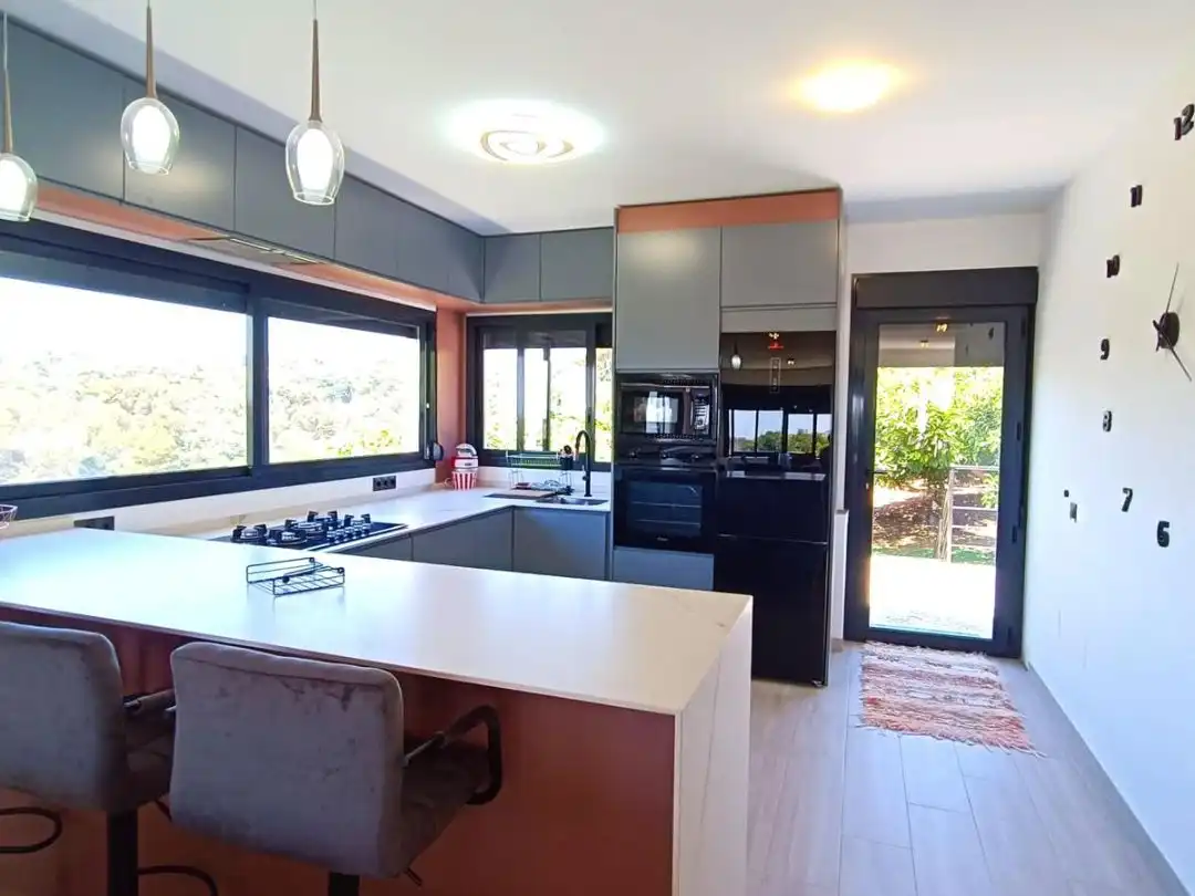 Cocina de Casa o chalet de alquiler en Nerja con Aire acondicionado, Calefacción y Jardín privado
