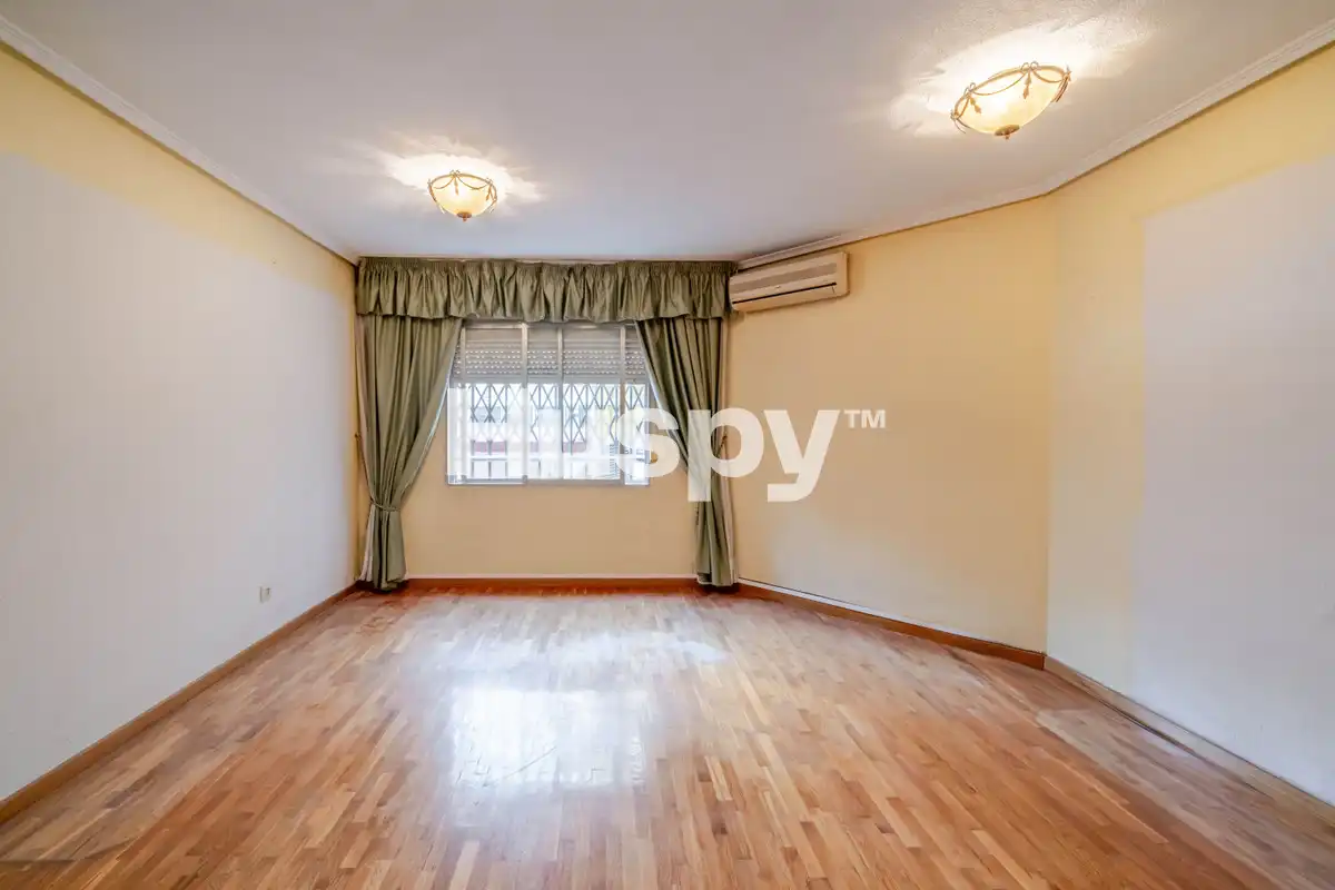 Piso con ascensor en venta en Carrer Arquitecto Morell, imagen 2