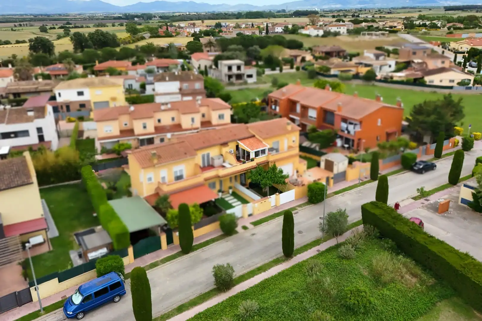 Vista exterior de Casa adosada en venda en Torroella de Fluvià amb Aire condicionat, Calefacció i Jardí privat