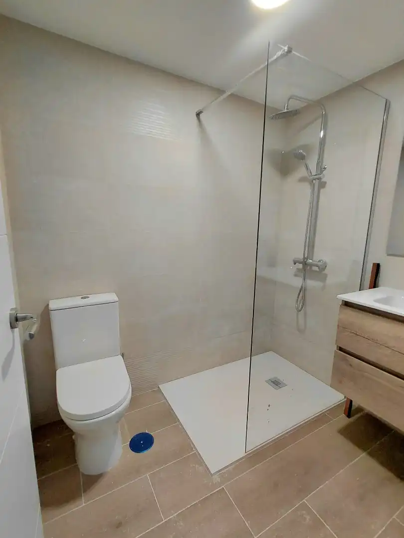 Baño de Apartamento en venta en Benalmádena con Aire acondicionado, Terraza y Piscina comunitaria