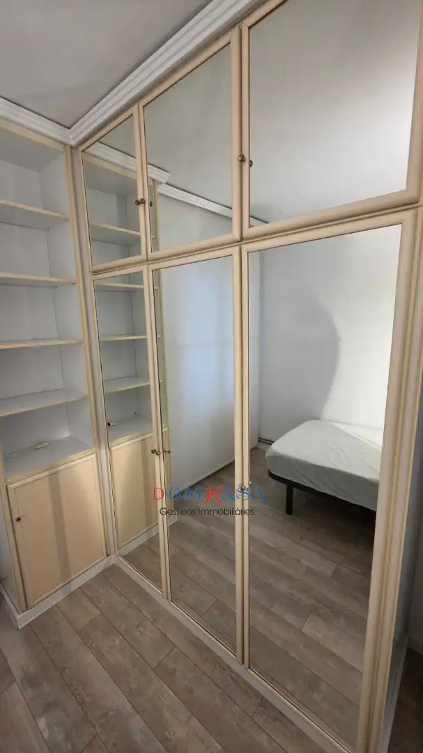 Flat with terrace for sale in Plaça 1 d'octubre 10, imagen 8