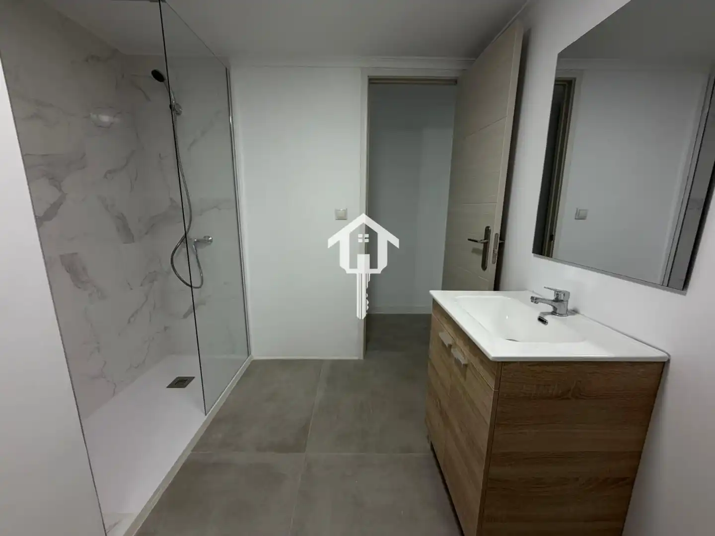 Baño de Piso en venta en Alicante / Alacant con Balcón