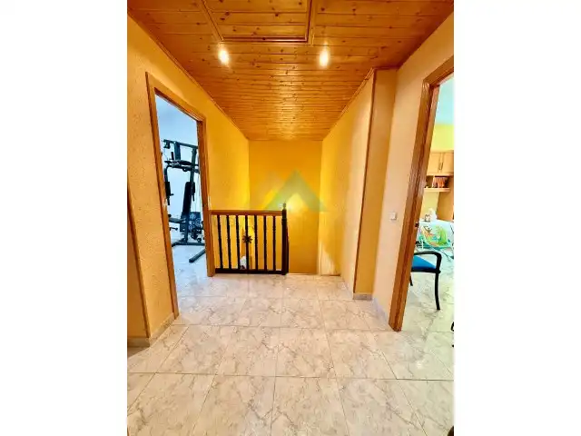 Haus oder Chalet zum Verkauf in Villanueva de la Torre mit Klimaanlage, Heizung und Privatgarten