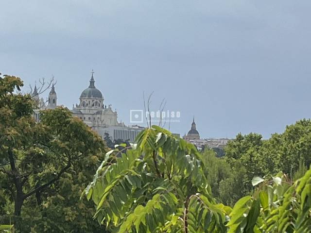 Piso en Venta en Ribera del Manzanares en Casa de Campo