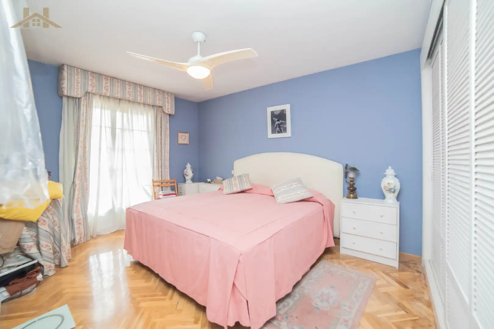 Habitación de Casa adosada en venta en Torrelodones con Amueblado