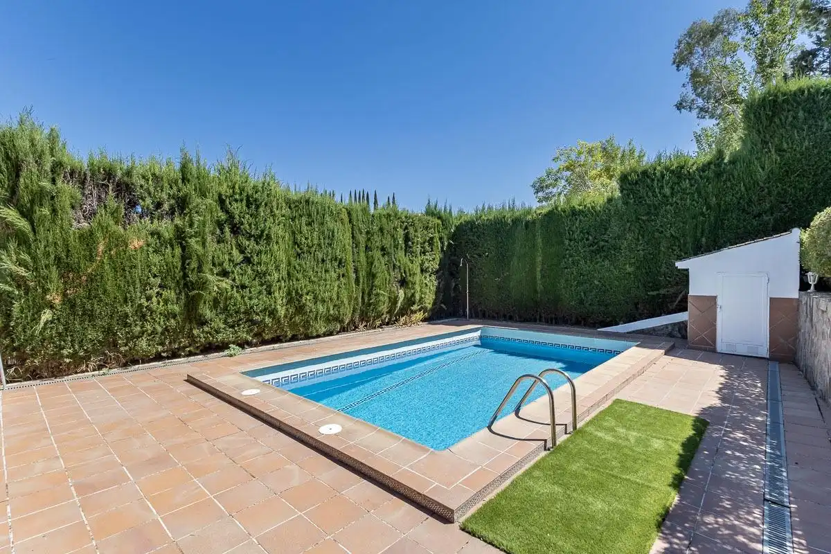 Casa con piscina in vendita a Altos de la Zubia, imagen 3