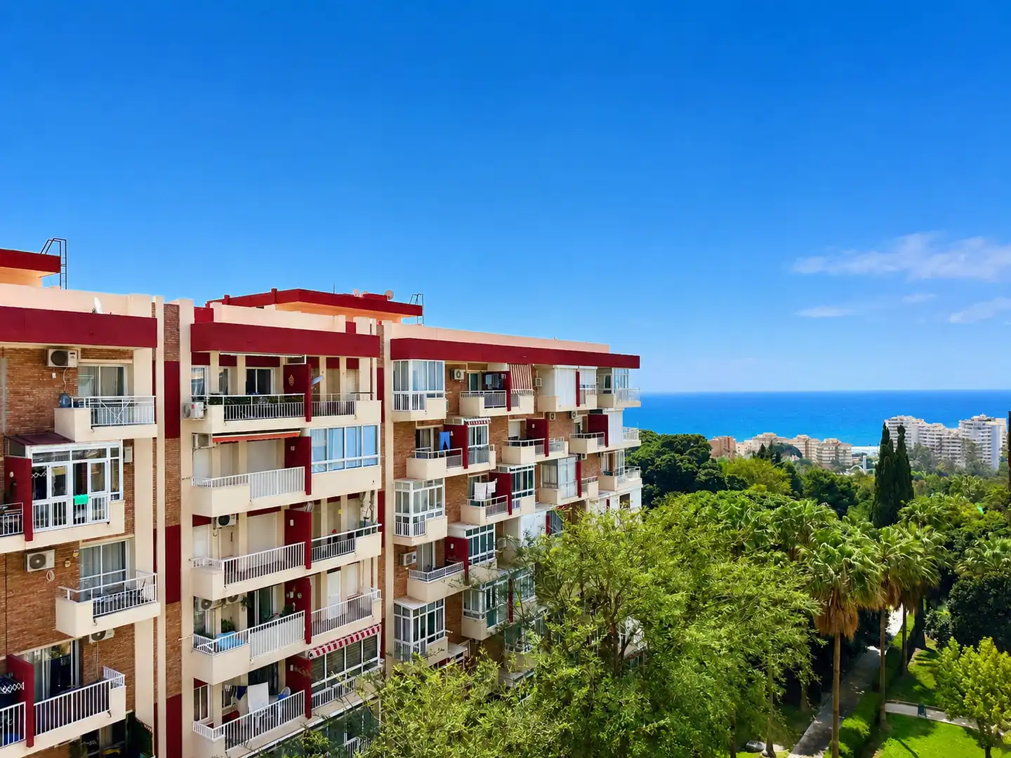 Exterior view of Apartments for sale in Benalmádena  with Air Conditioner, Terrace and Furnished