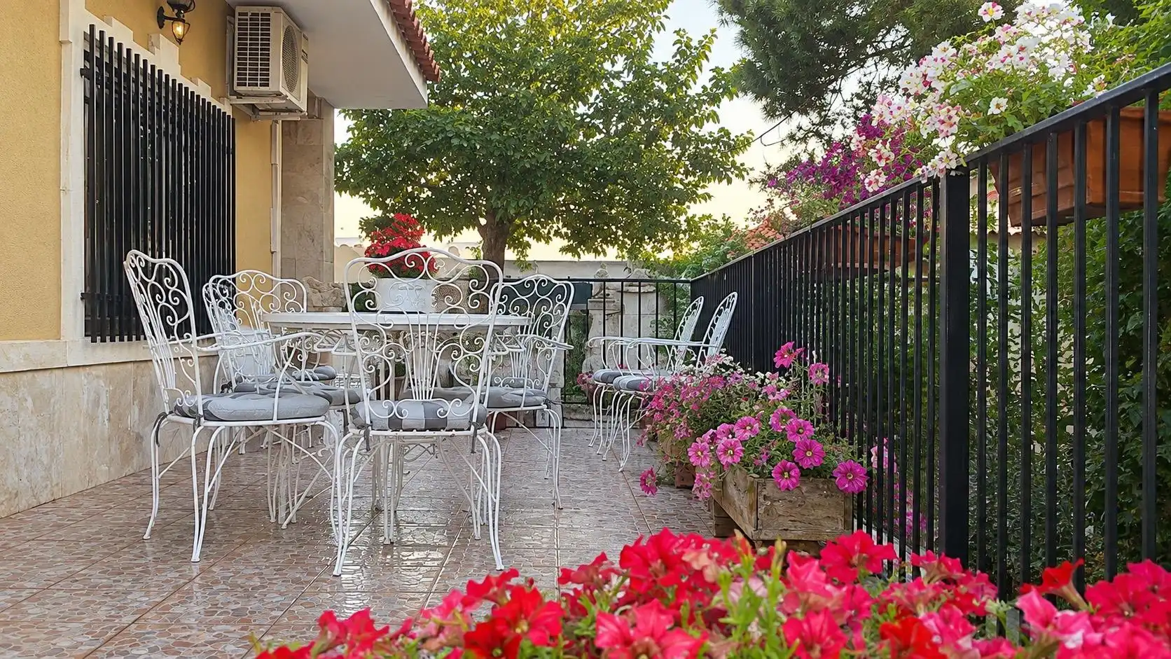Terrassa de Finca rústica en venda en La Almarcha  amb Calefacció, Jardí privat i Piscina
