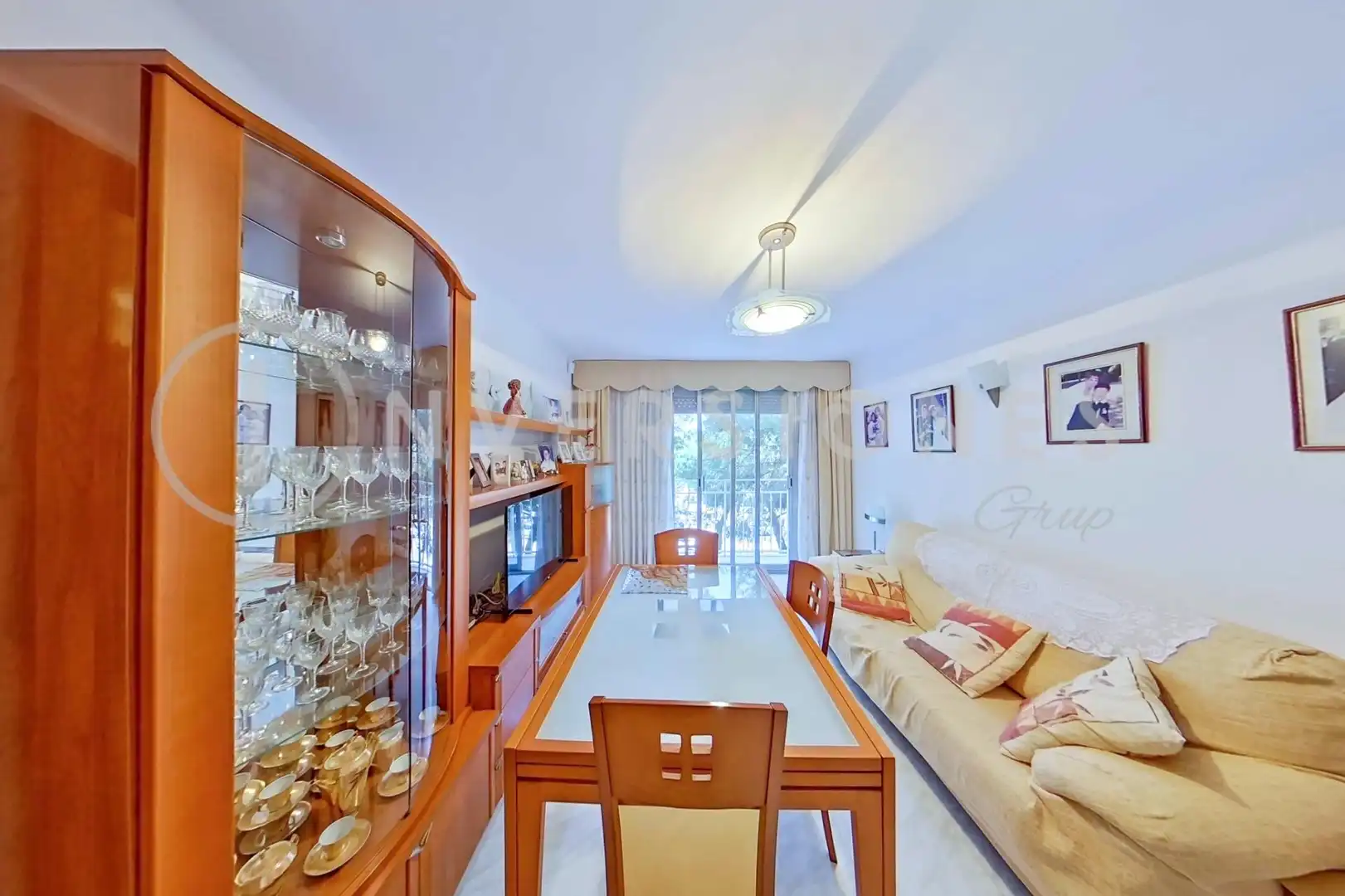 Living room of Flat for sale in Sabadell  with Air Conditioner and Balcony