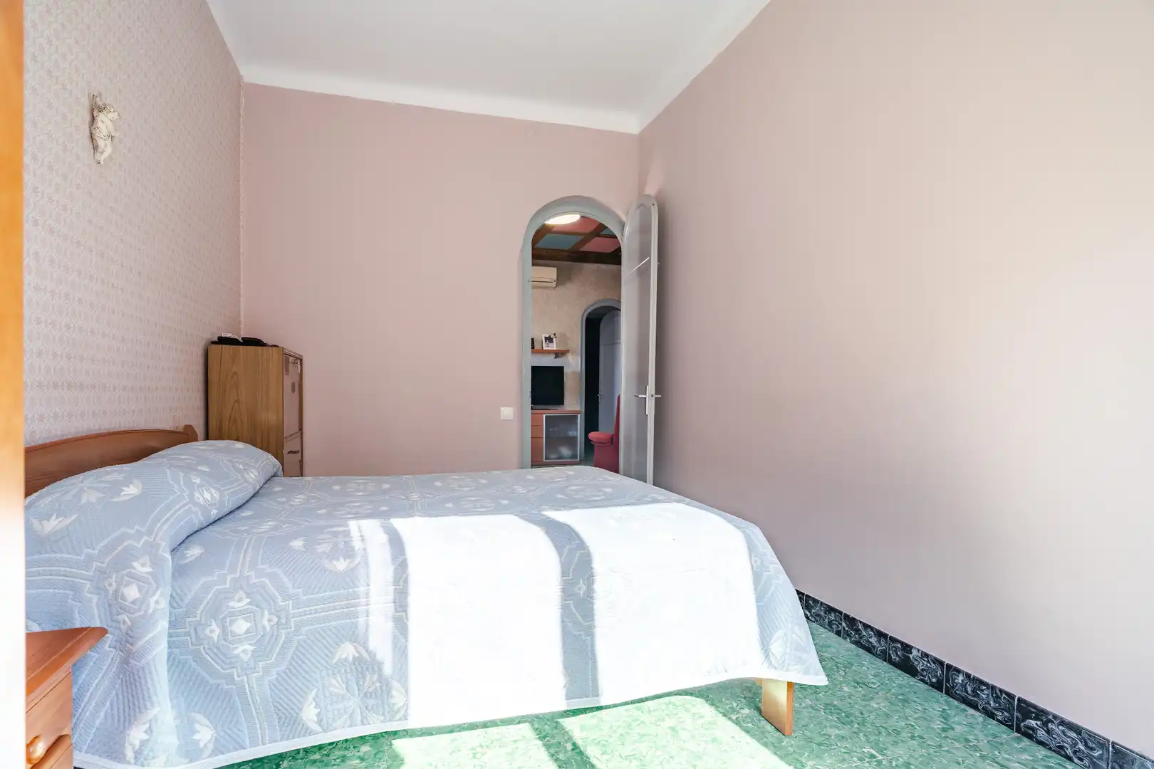 Schlafzimmer von Haus oder Chalet zum Verkauf in La Pobla de Mafumet mit Klimaanlage, Heizung und Privatgarten