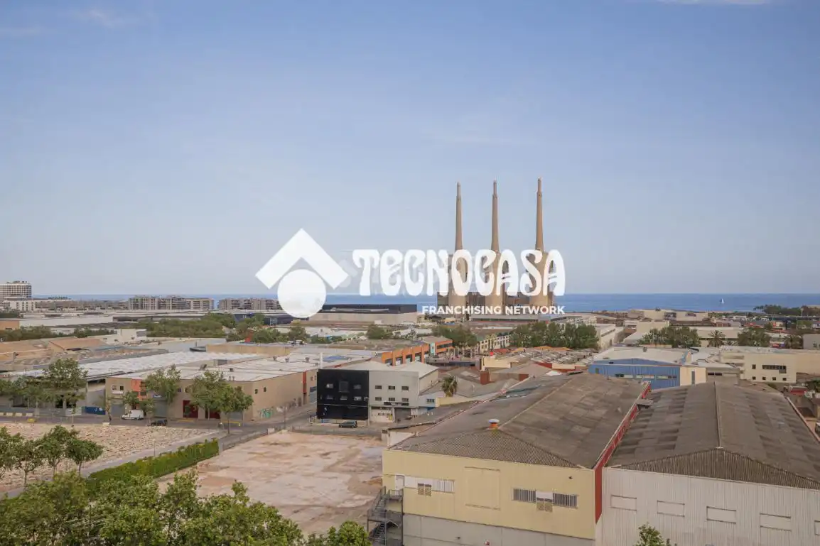 Außenansicht von Wohnung zum Verkauf in Badalona mit Terrasse
