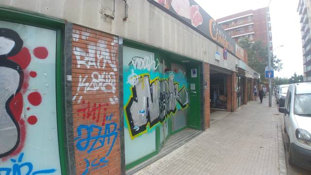 Local comercial en Alquiler en C/ Pau Casals en Molí Nou - Ciutat Cooperativa