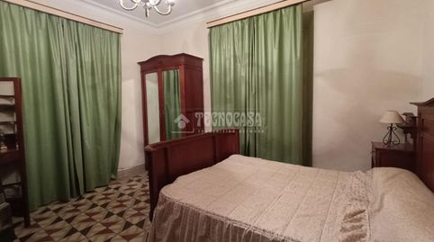 Foto 2 de Casa adosada en venta en La Carolina, Jaén