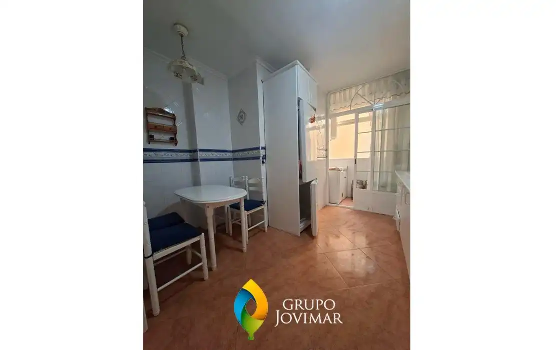 Cocina de Piso en venta en Guadix con Calefacción, Terraza y Amueblado