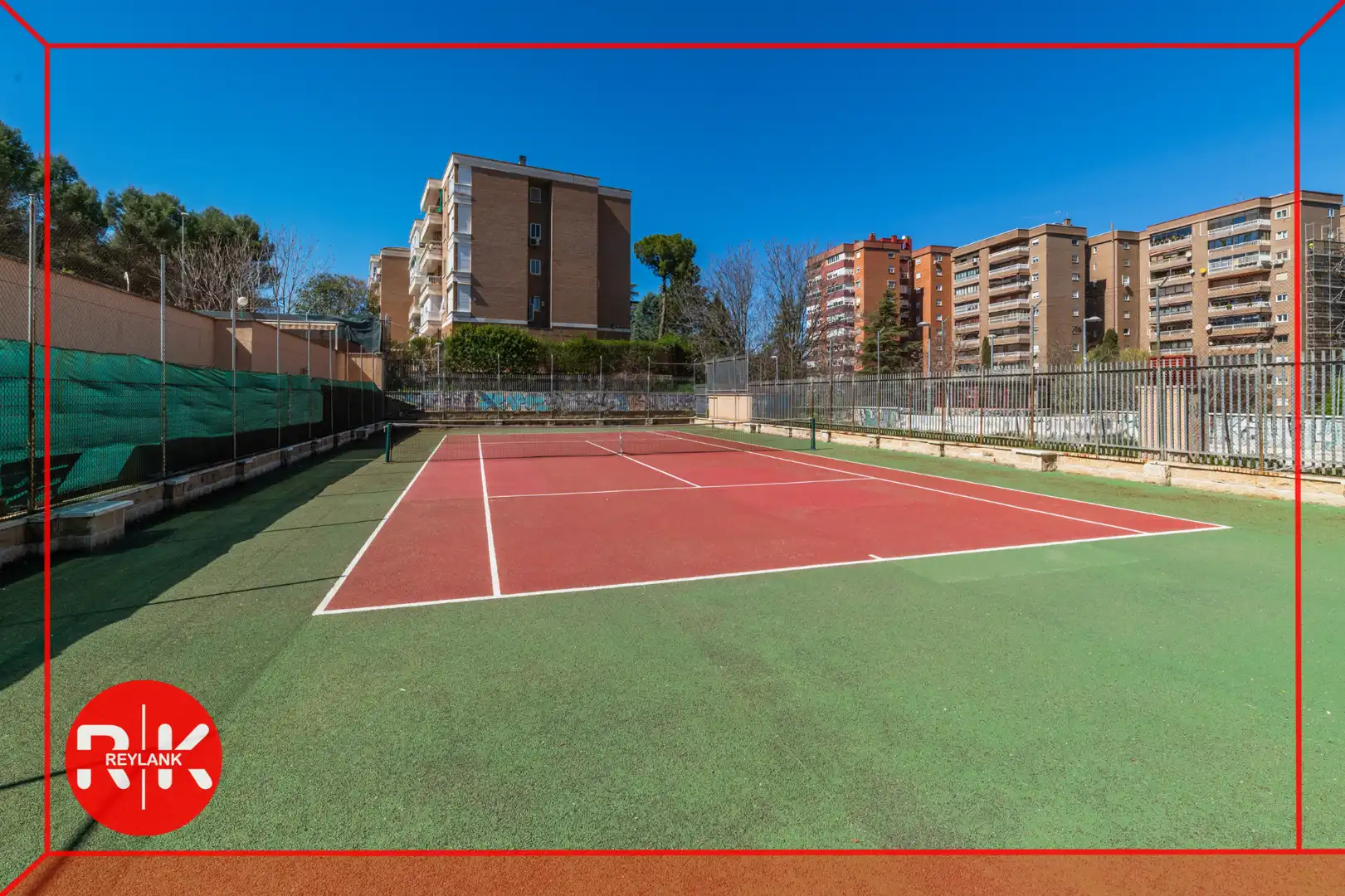Vista exterior de Pis en venda en Coslada amb Aire condicionat, Calefacció i Terrassa