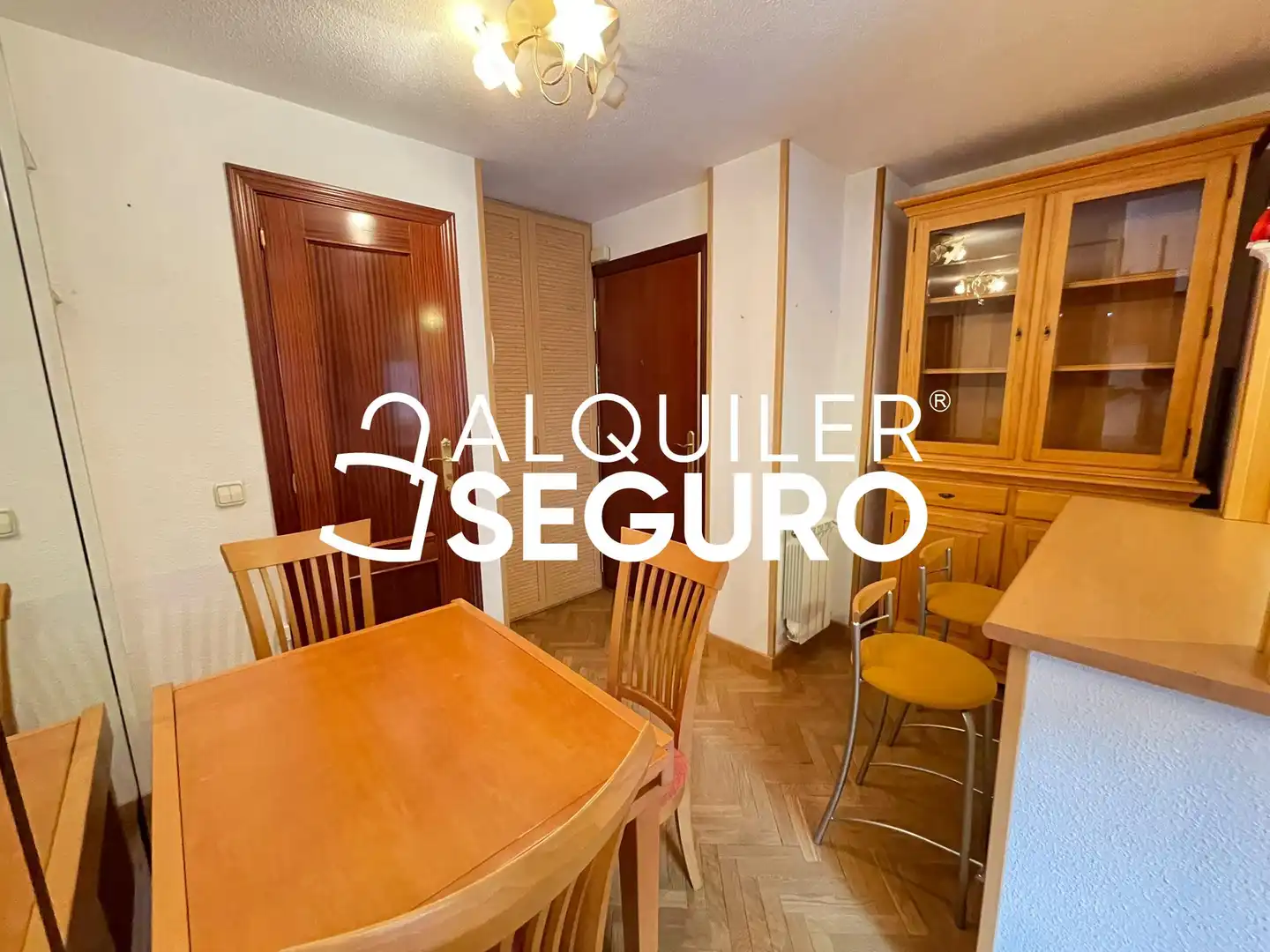 Piso de alquiler en Madrid con Calefacción y Amueblado